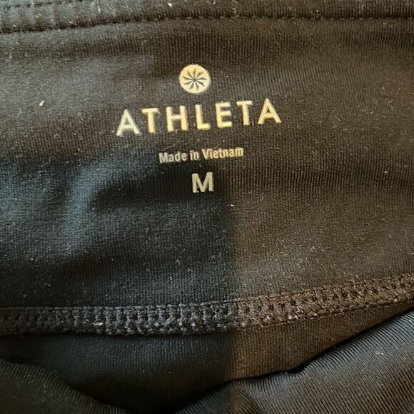 Athleta black straight leg crop pant, M! - Picture 4 of 4